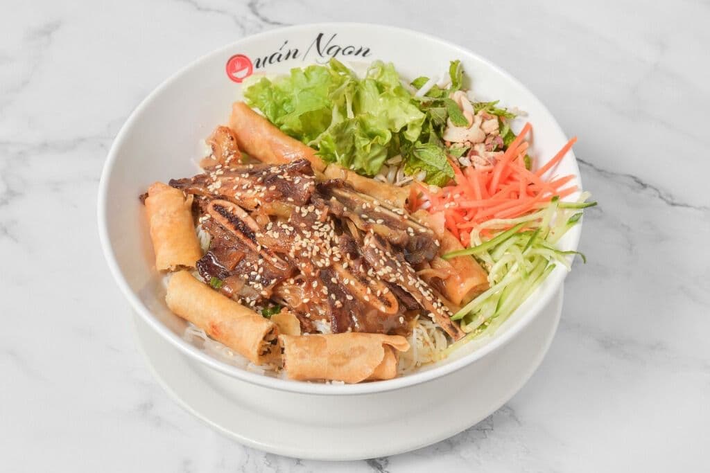 D6. Deluxe Grilled Beef Short Rib Vermicelli