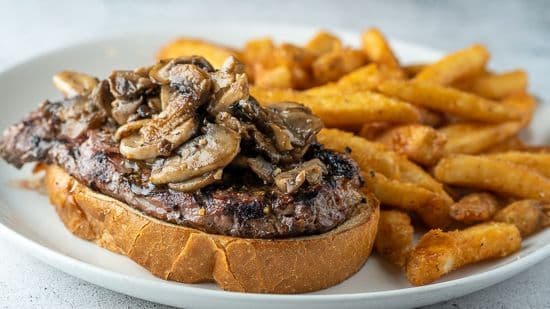 Black Angus Steak Sandwich (7 oz)