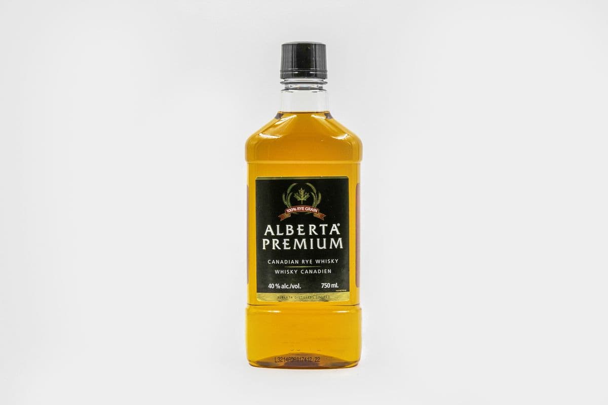 Alberta Premium Canadian Whisky (1 x 750 ml)