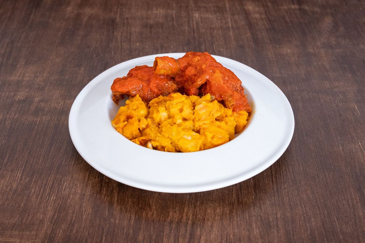 Amala Served with Fried Chicken