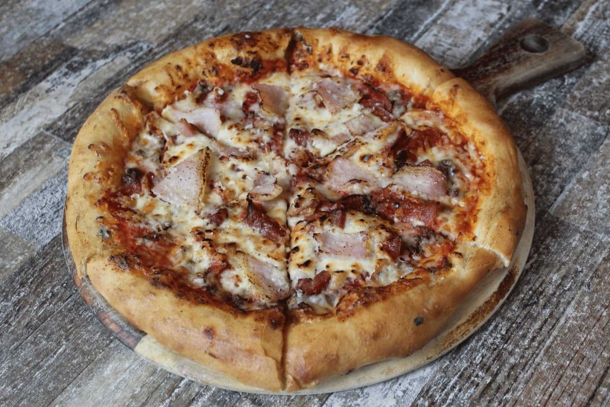 Gourmet Italiano Pizza