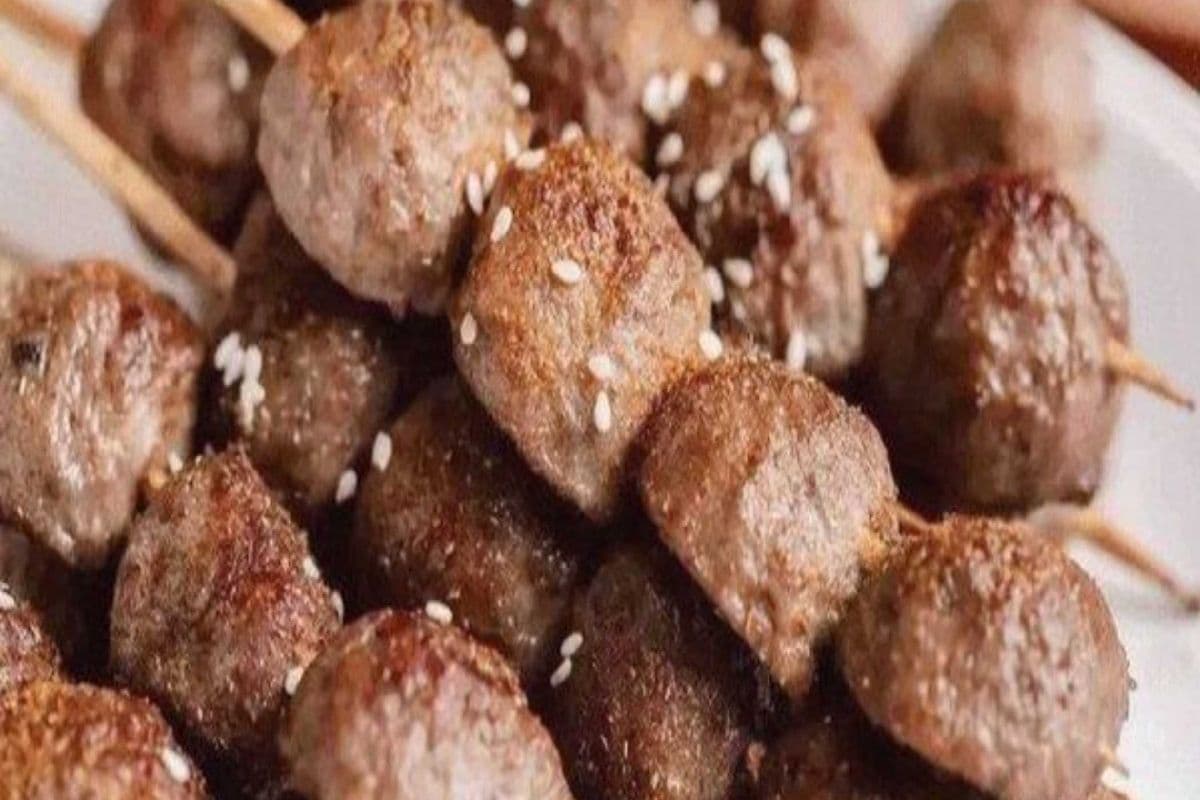 Grilled Meatballs (1 skewer)