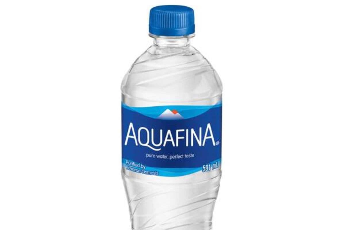 Bottle of Aquafina Water (591ml )
