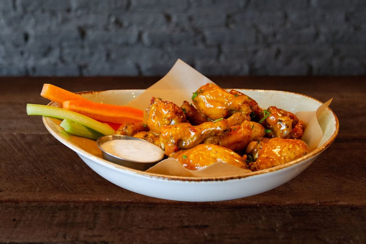Ailes de poulet (1 lb) / Chicken Wings (1 lb)