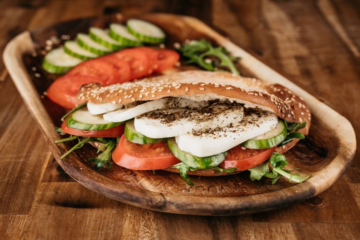 HALLOUMI KAAKE (VEGE)