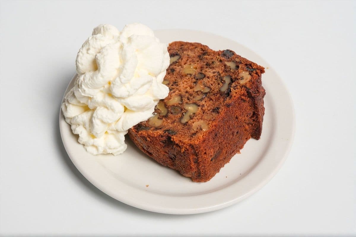 Raisin and Walnut Cake