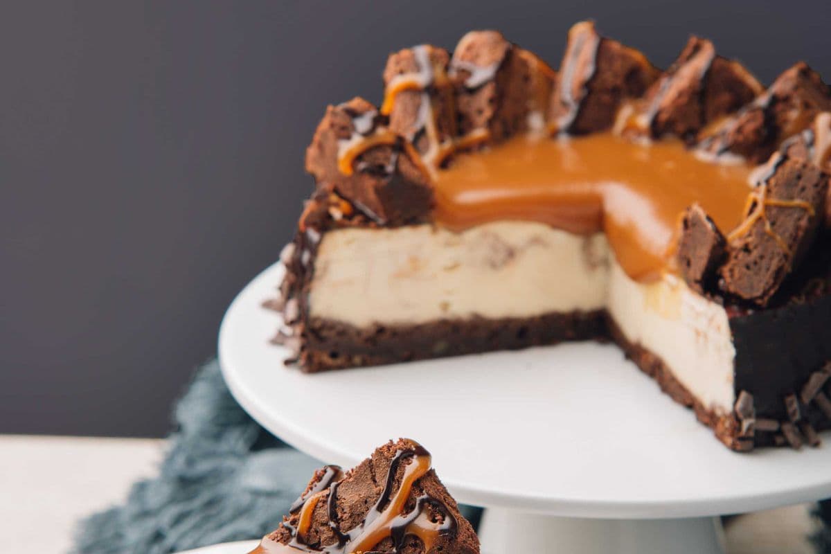 8" Brownie Chocolate Cheesecake