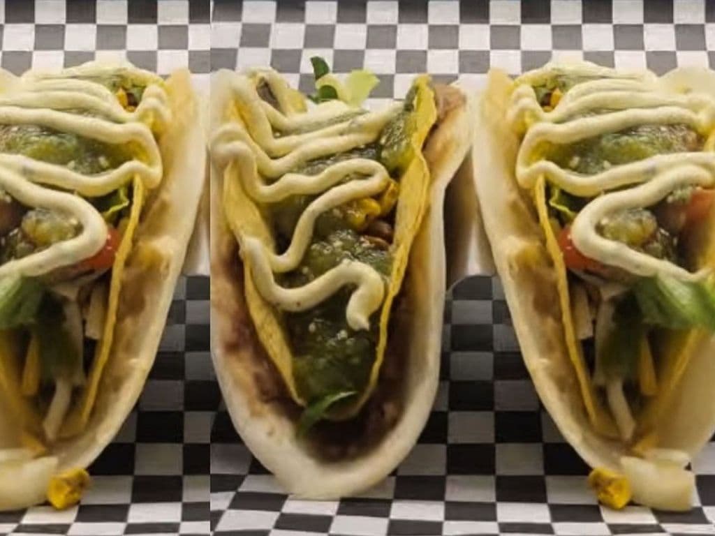 3 DOUBLE DECK TACOS