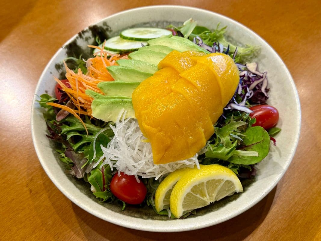 Mango Avo Salad