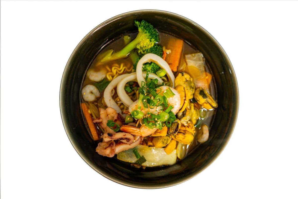 97.A Soupe Ramen Fruits de mer / Ramen Soup Seafoods