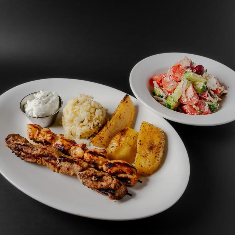 Combination Plate Any 2 Choice / Assiette de combinaison 2 choix