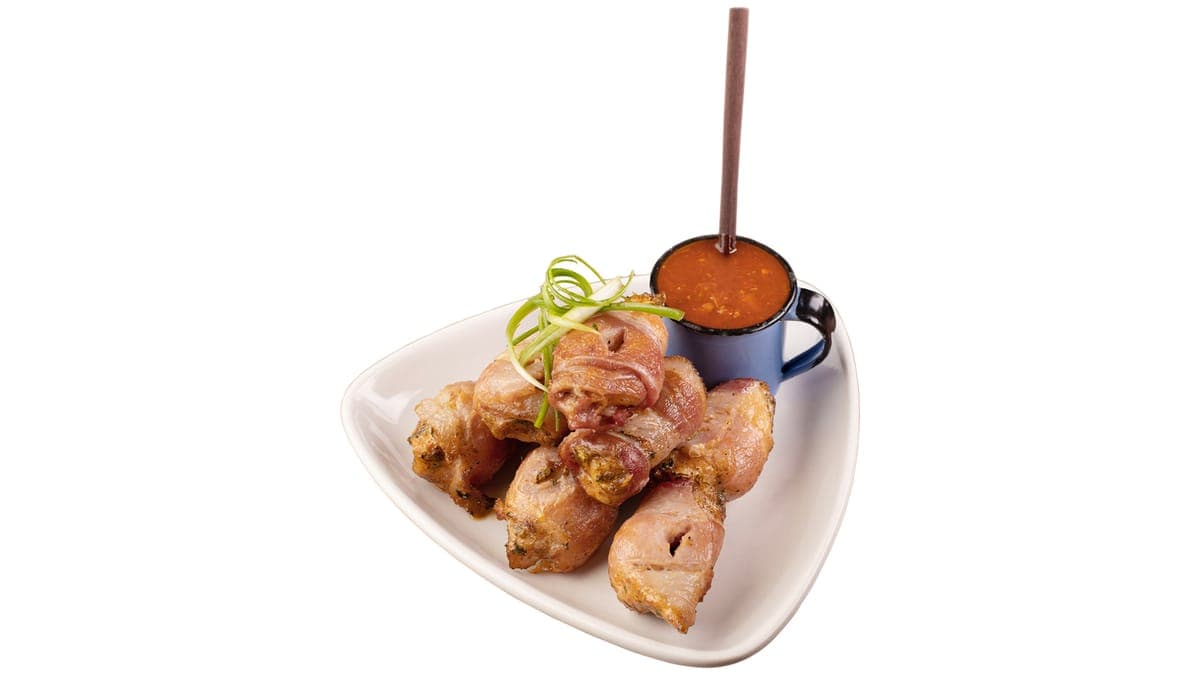 8 Pieces Of Bacon-Wrapped Chicken - Frango com Bacon 8 unidades