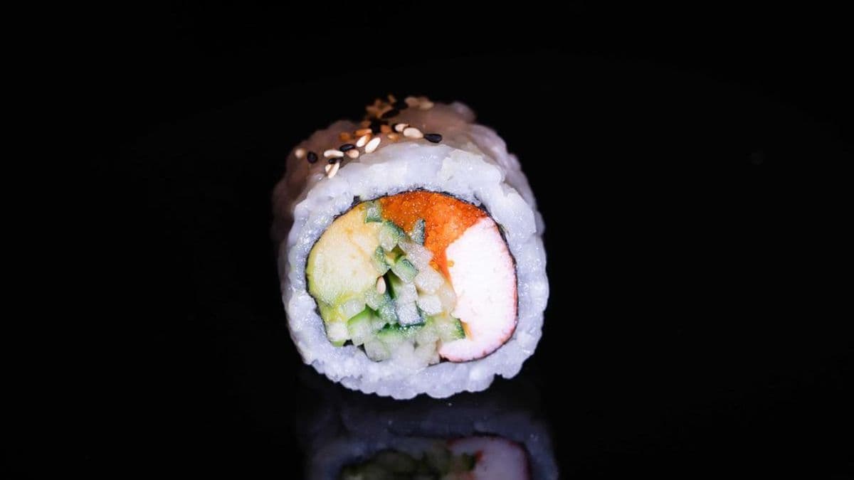 J4. California Roll (6 pcs)