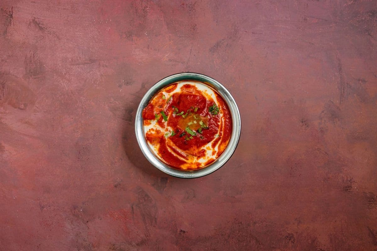Butter Chicken (Served with Free Rice or Naan or Roti)