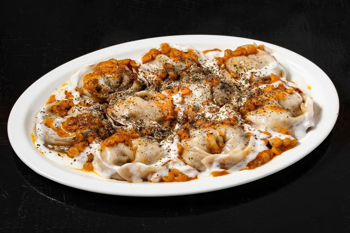 Beef Manto Afghani Platter