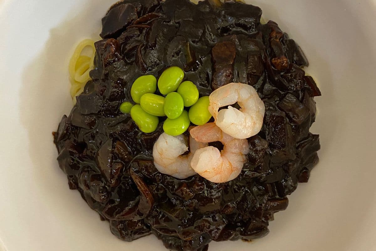 Jjajang noodle