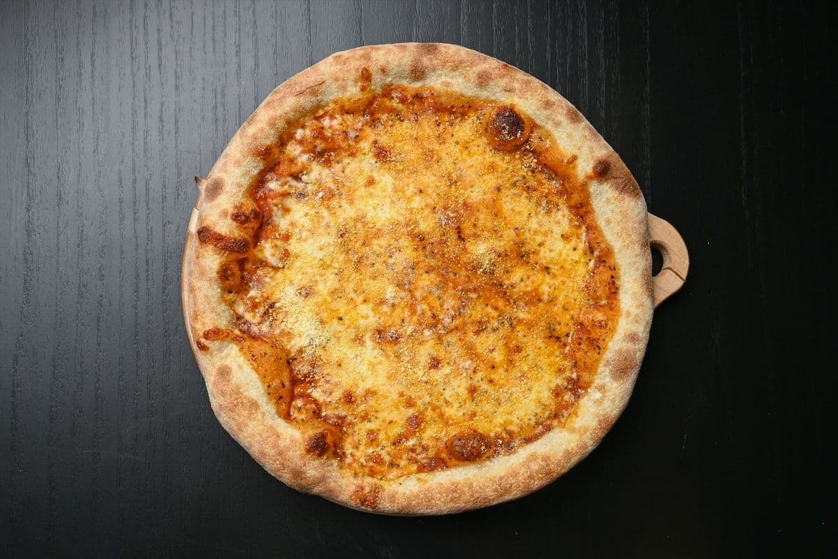 Pizza 4 Fromages / 4 Cheese Pizza