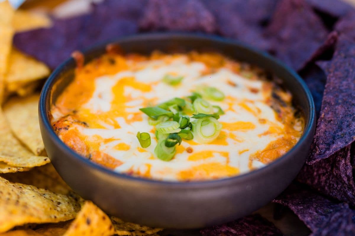 Cheesy Red Pepper and Spinach Dip