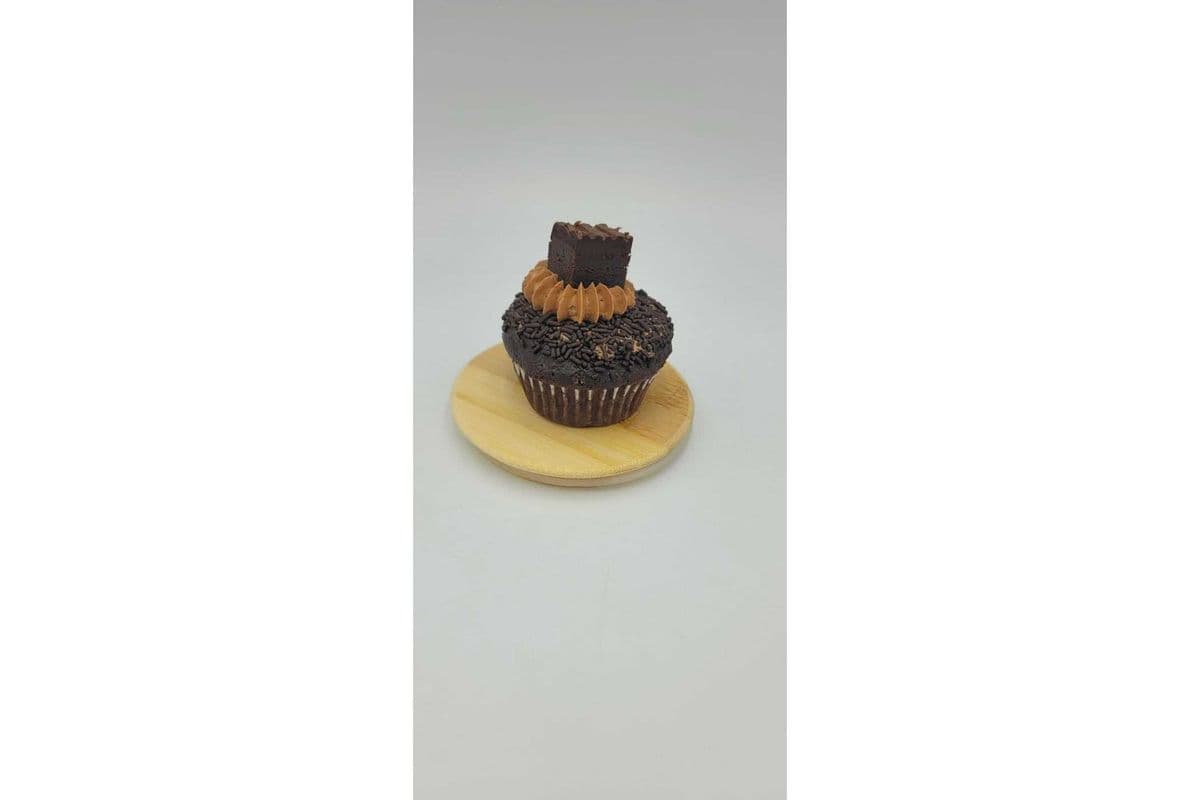 Brownie Bomb Cupcake