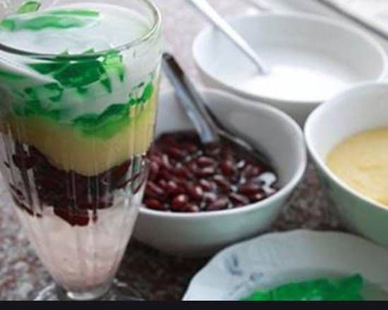 23. Trois couleur au lait de Coco Glacee  (Che Ba Mau) 三色冰 / 23. Trois couleur au lait de Coco Glacee  (Che Ba Mau) 