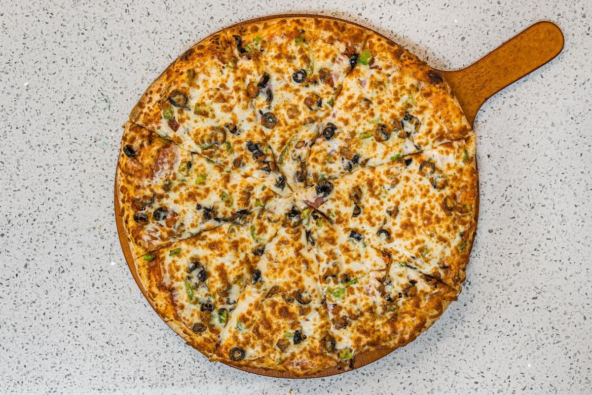 Small 10" Canadian Classic Pizza