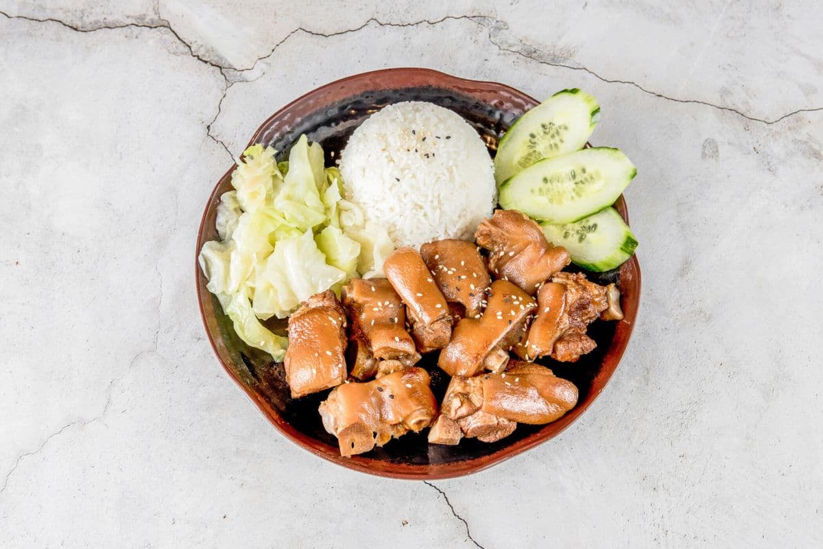 B2. Hainan Pork Knuckles Rice 海南猪脚饭