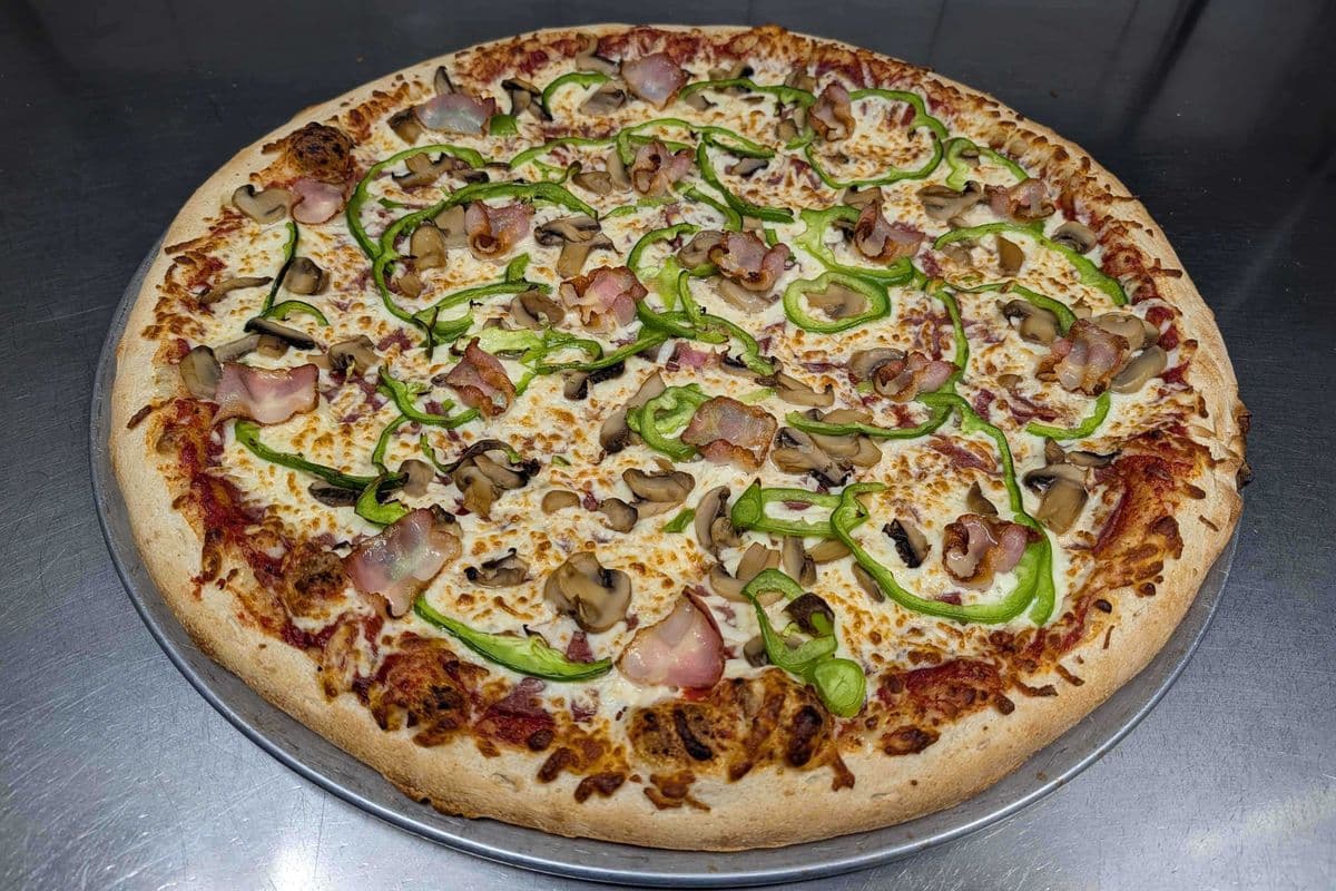 Large Roma (Deluxe) Pizza