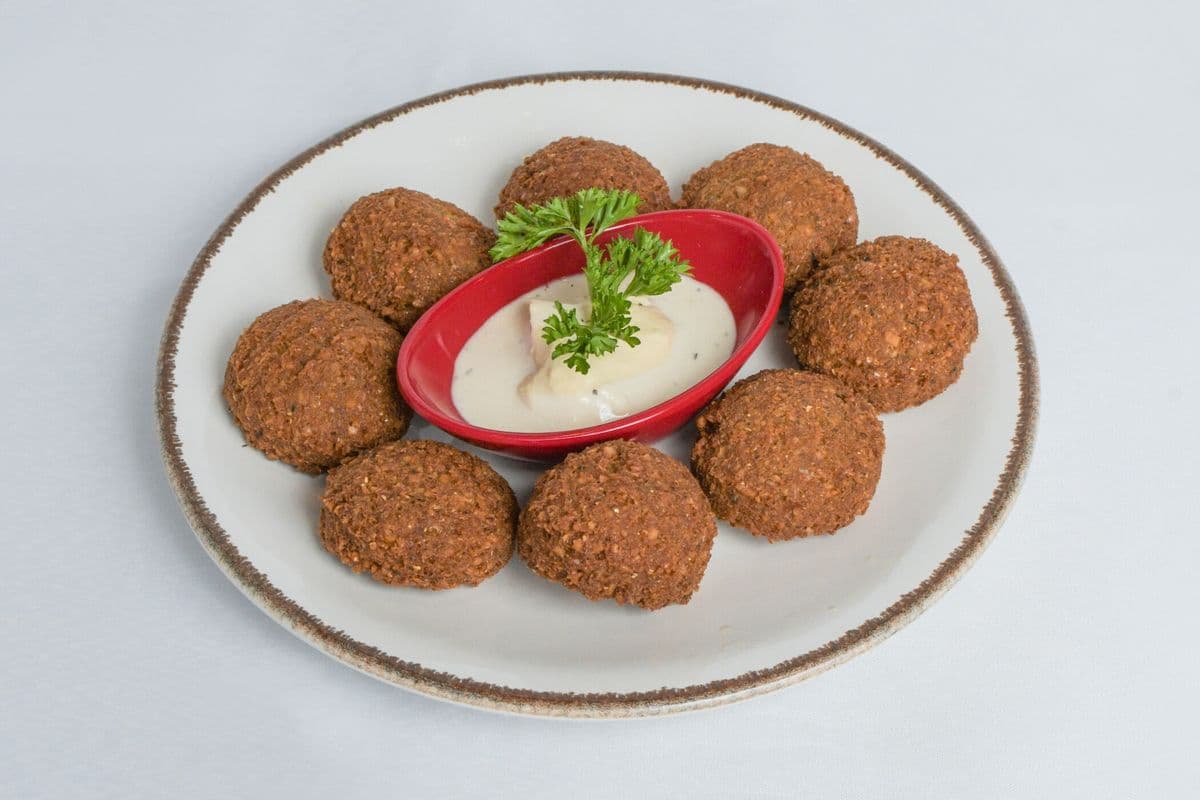 Crispy Falafel Balls (8 pcs)