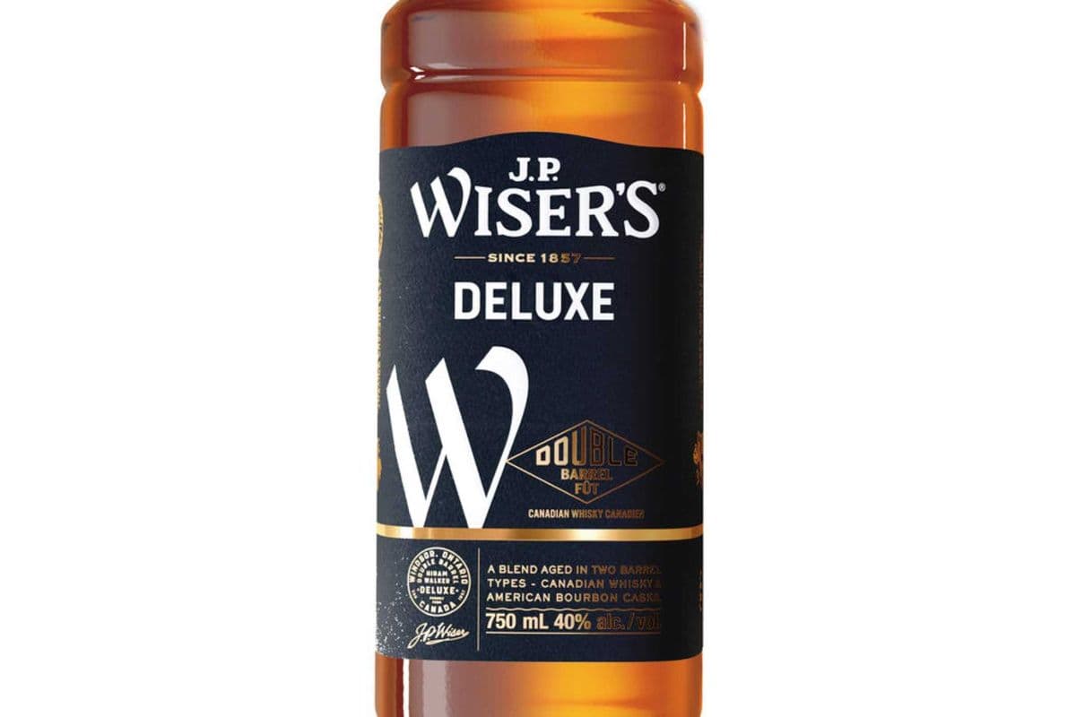 J.P. Wiser's Deluxe Whisky (750 ml) (1 x 750 ml)