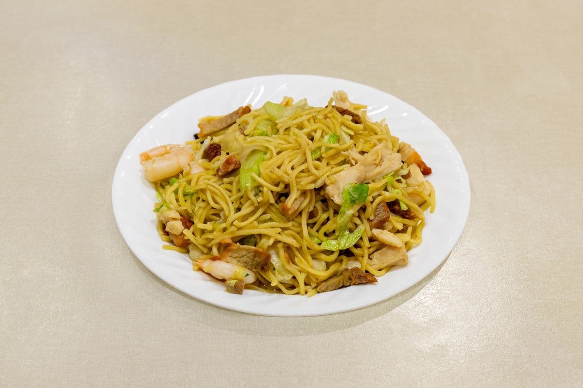 34. Cantonese Chow Mein (Egg Noodles)