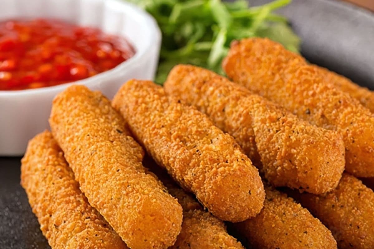Mozzarella Sticks (5 pcs)