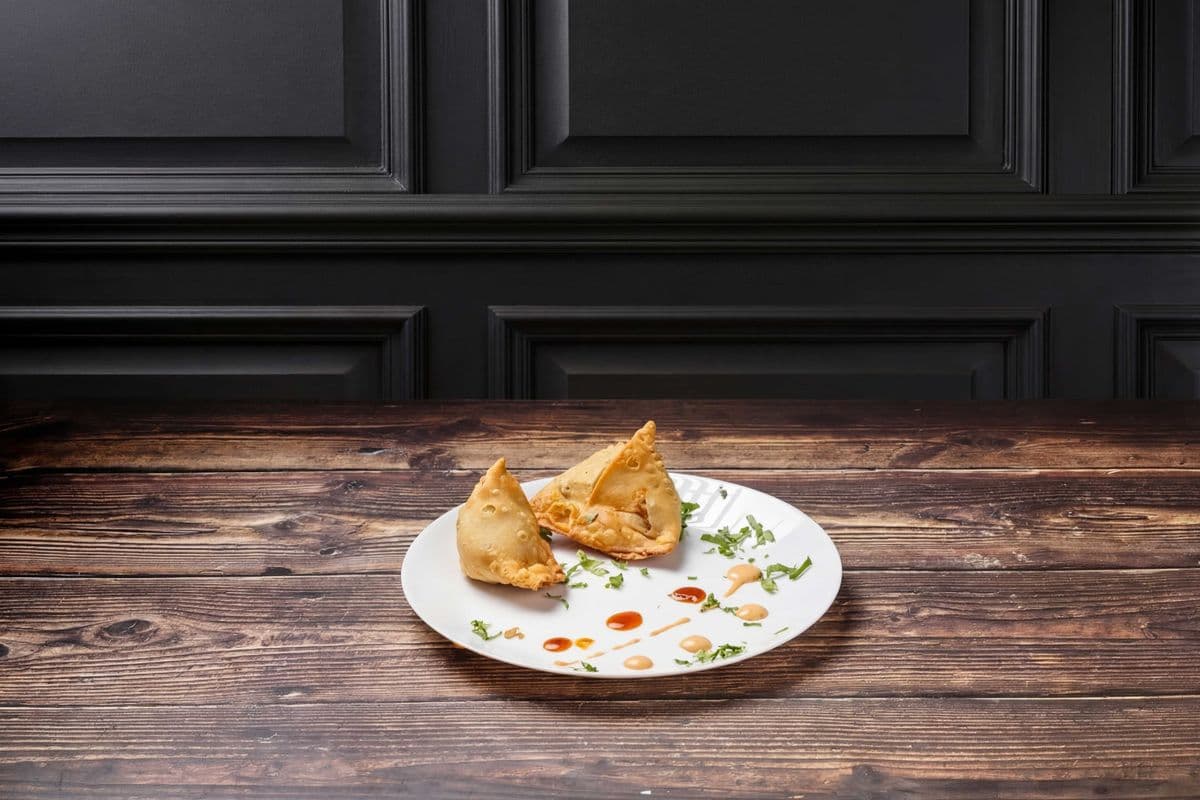 Vegetable Samosa (1 pc)