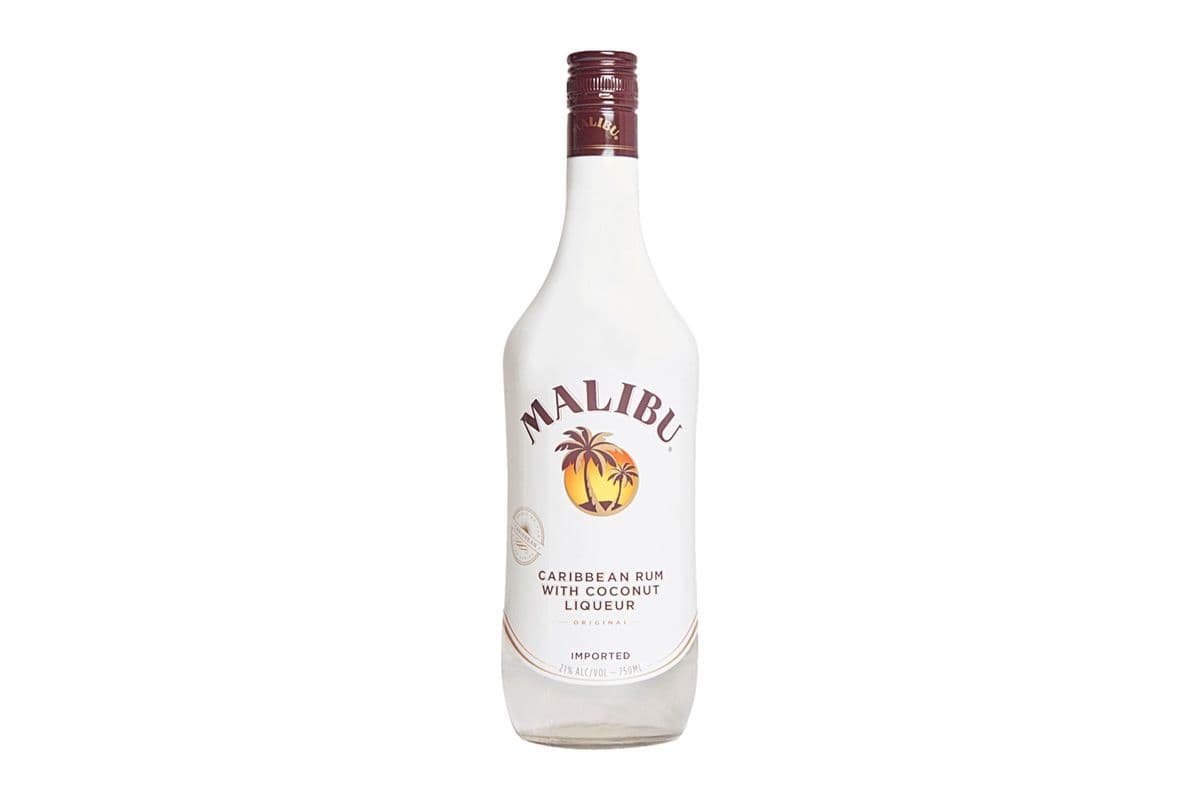 Malibu Coconut Rum (750 ml)