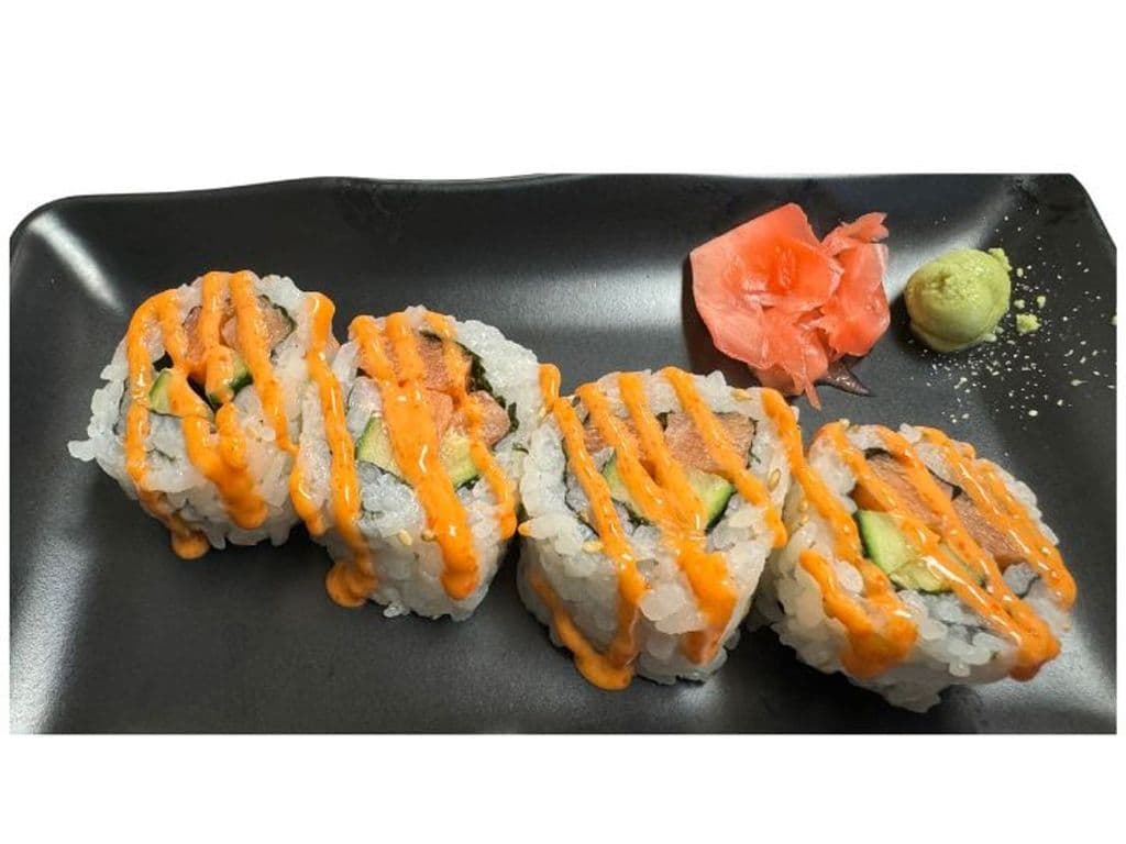 Spicy Salmon Roll