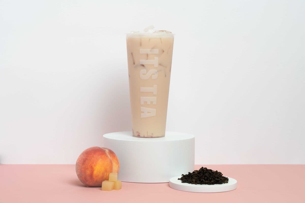 Large Peach Oolong Milk Tea 逃之夭夭乌龙牛乳