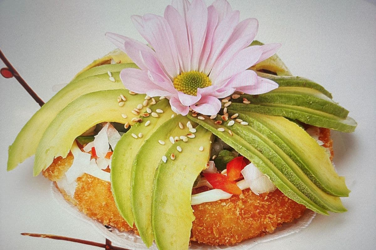 Avocado Pizza