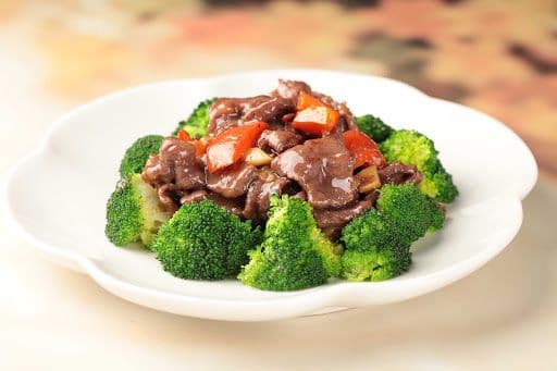 Boeuf sauté avec brocoli / Stir-Fried Beef with Broccoli