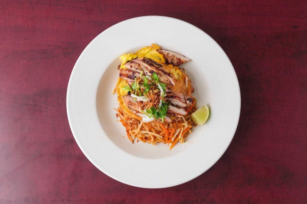 24. Pad thai ga