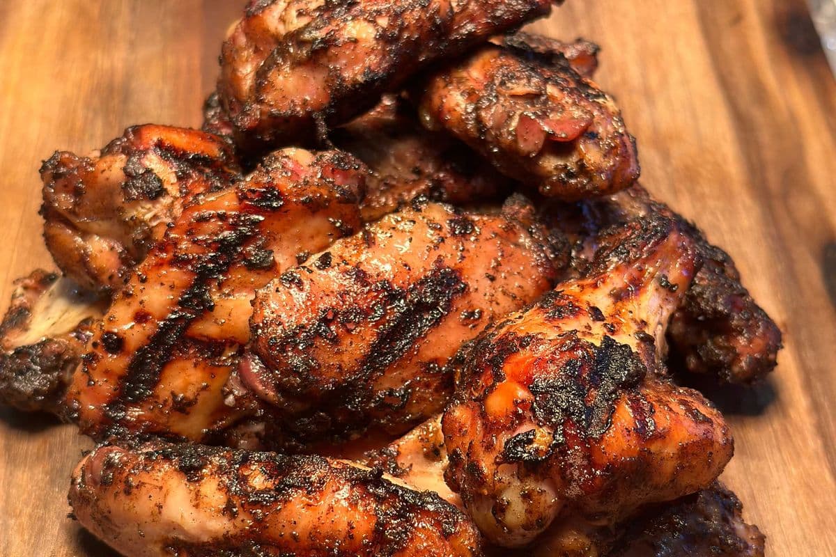 Smoked Chicken Wings - Honey Garlic Jerk