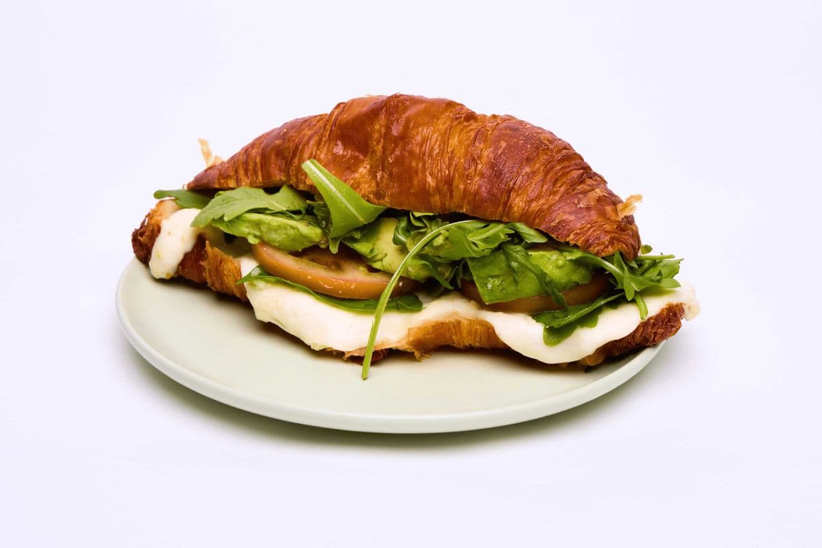 Vegetarian Croissant Sandwich 🥐🌱