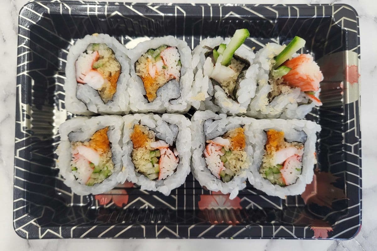 R14. Love Shrimp Roll (8 pcs)