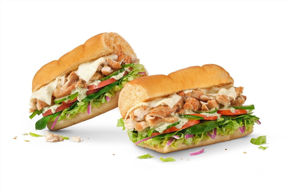 Footlong Green Goddess Rotisserie-Style Chicken Sub (1000 Cals)