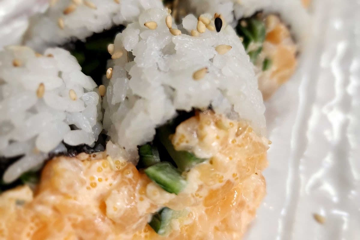 Scallop Roll (8 pcs)