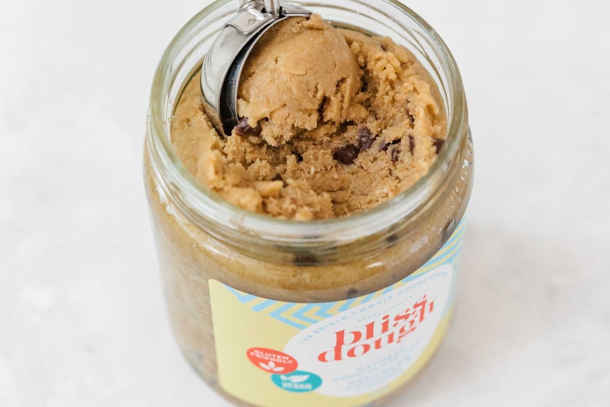 Regular Size Oatmeal Chocolate Chip Vegan Cookie Dough (560g) (560g)