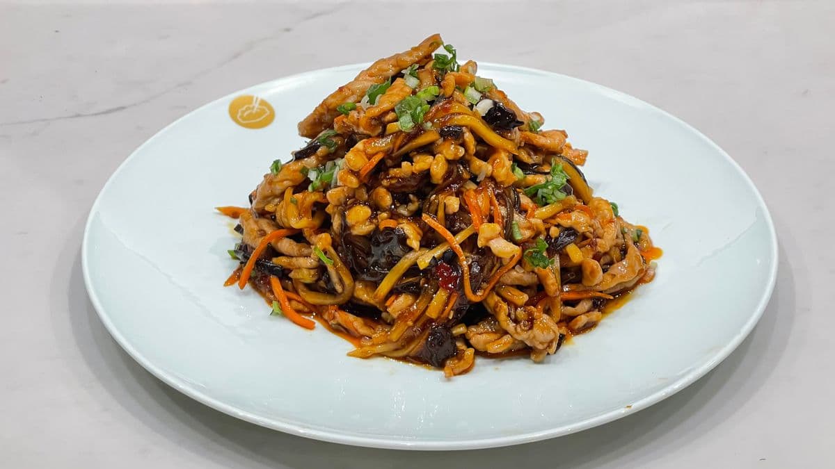 Yu-Shiang Shredded Pork 鱼香肉丝