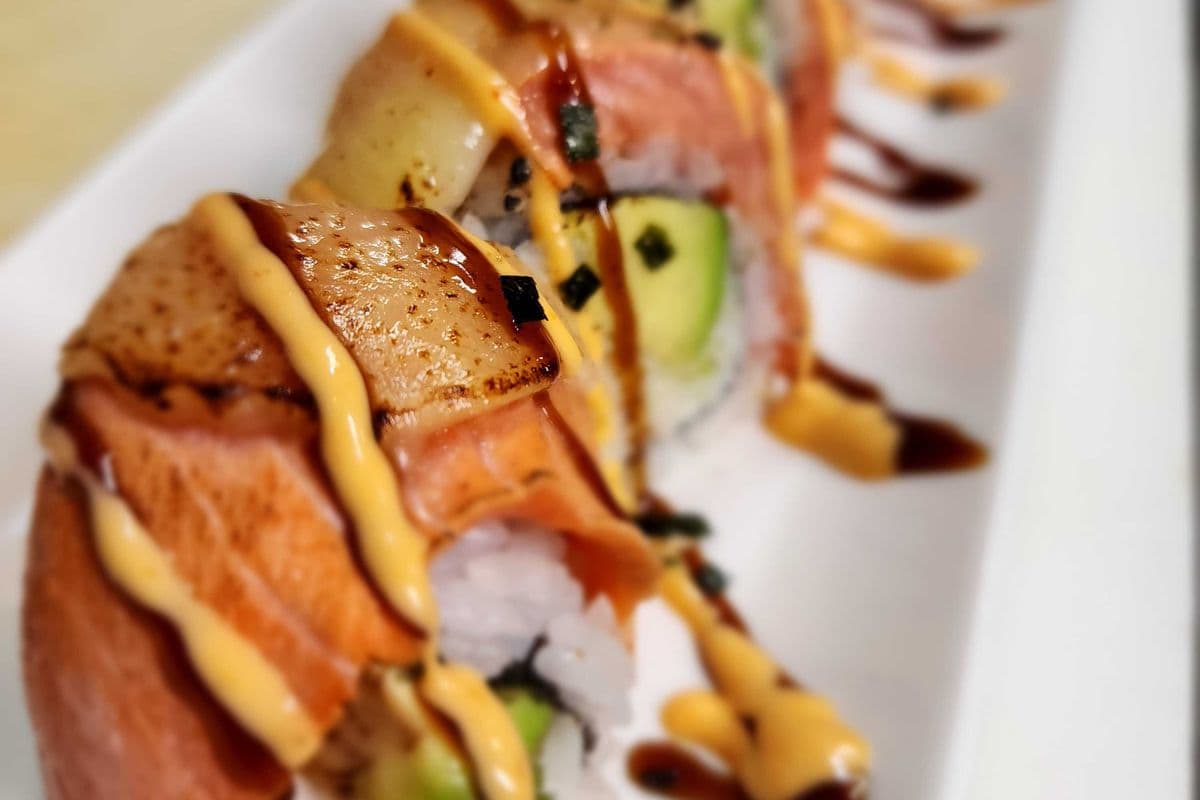 Red Dragon Roll (8 pcs)