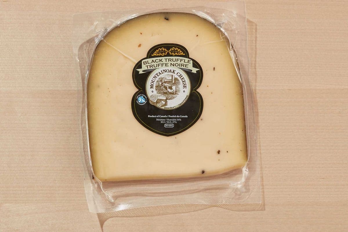 Mountain Oak Black Truffle Gouda Cheese (225 g)