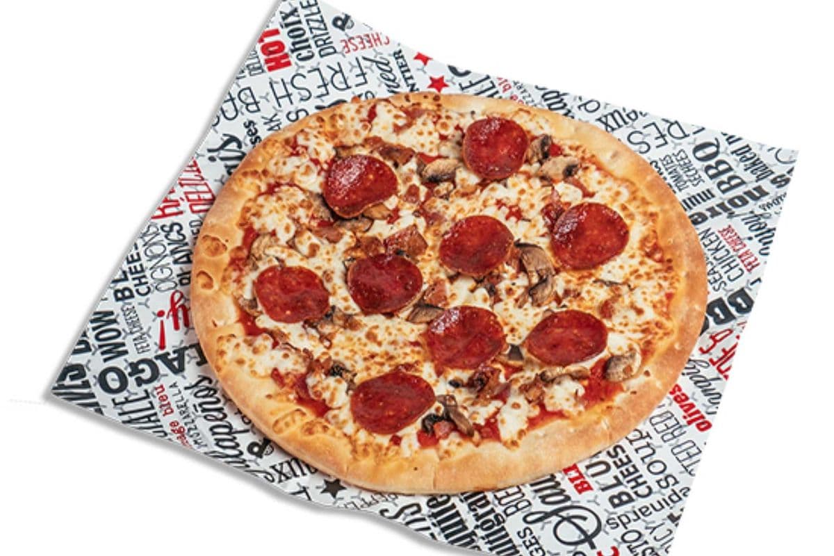 8. Pizza 10" québécoise