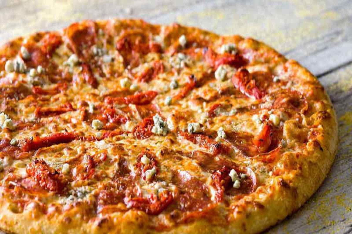 Medium Soprano Pizza