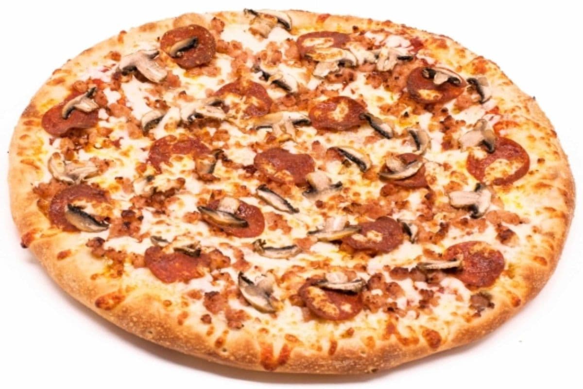 Medium Canadian Pizza